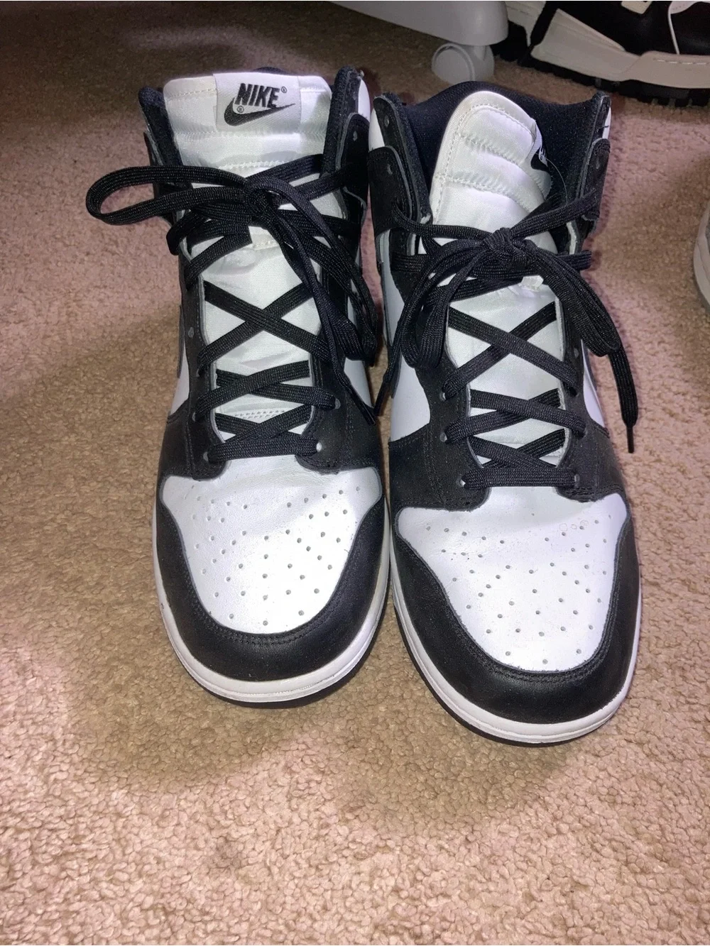 Nike panda White High-Top Sneakers